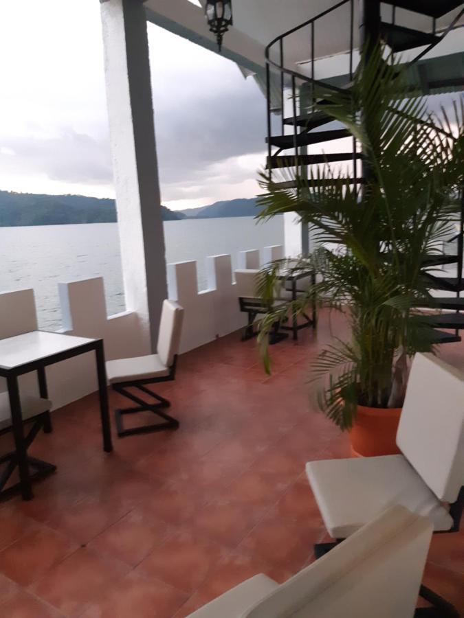 Vista Castillo Hotel Golfito Extérieur photo